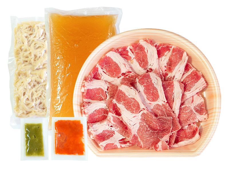 よくばり鍋セット（黒豚しゃぶしゃぶ鍋、もつ鍋、タッカンマリ鍋）