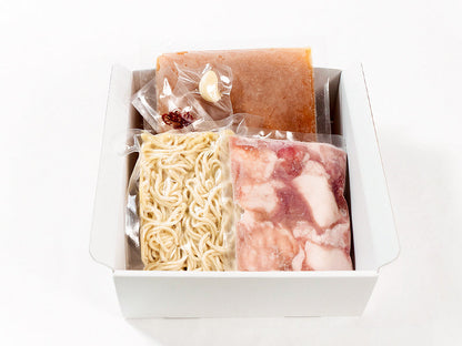 特選博多もつ鍋【あごだし醤油仕立て】 2～3人前　送料無料