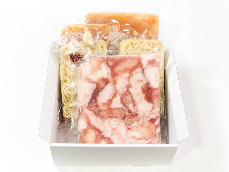 特選博多もつ鍋【あごだし味噌仕立て】 4～5人前