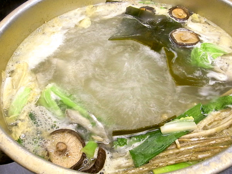 【豚しゃぶしゃぶ・寄せ鍋専用】 焼あご 風味豊か こだわりの味付き鍋用出汁 6人前 800g×3個